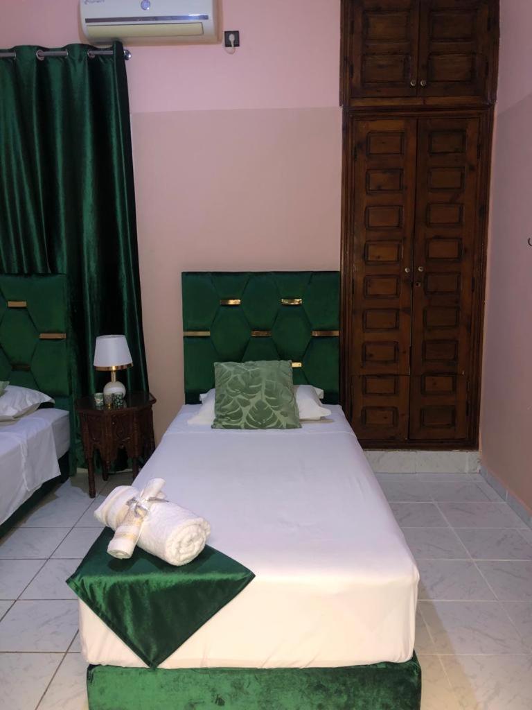 Riad Ramona Lqariya Seyaheya มาร์ราเกช ห้อง รูปภาพ